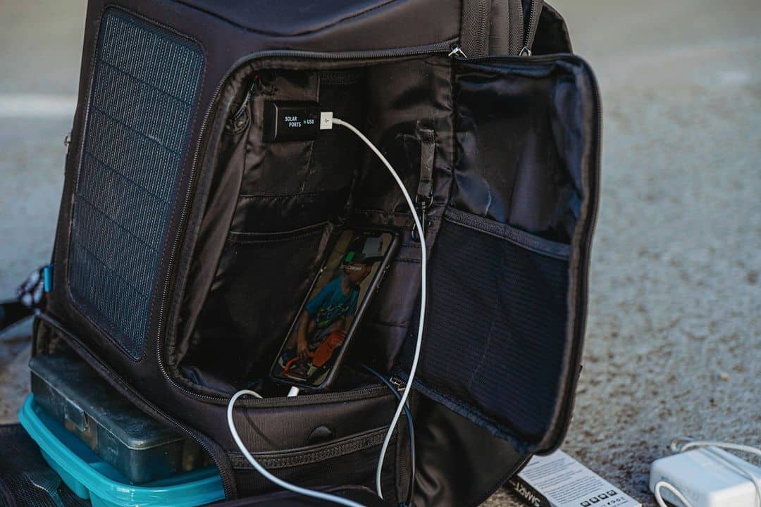 How to Choose Solar Backpack?