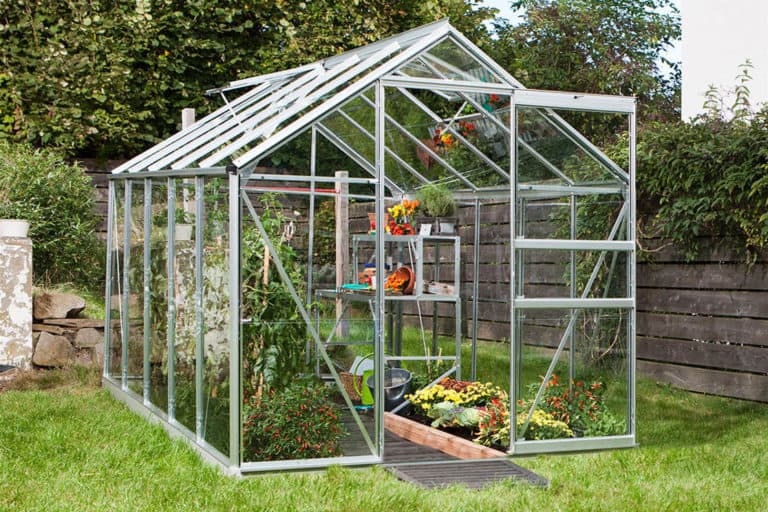 How To Heat A Greenhouse With Solar Panels 9386