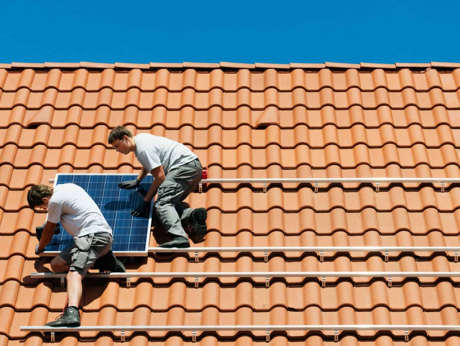 5-tips-on-how-to-become-a-solar-panel-installer