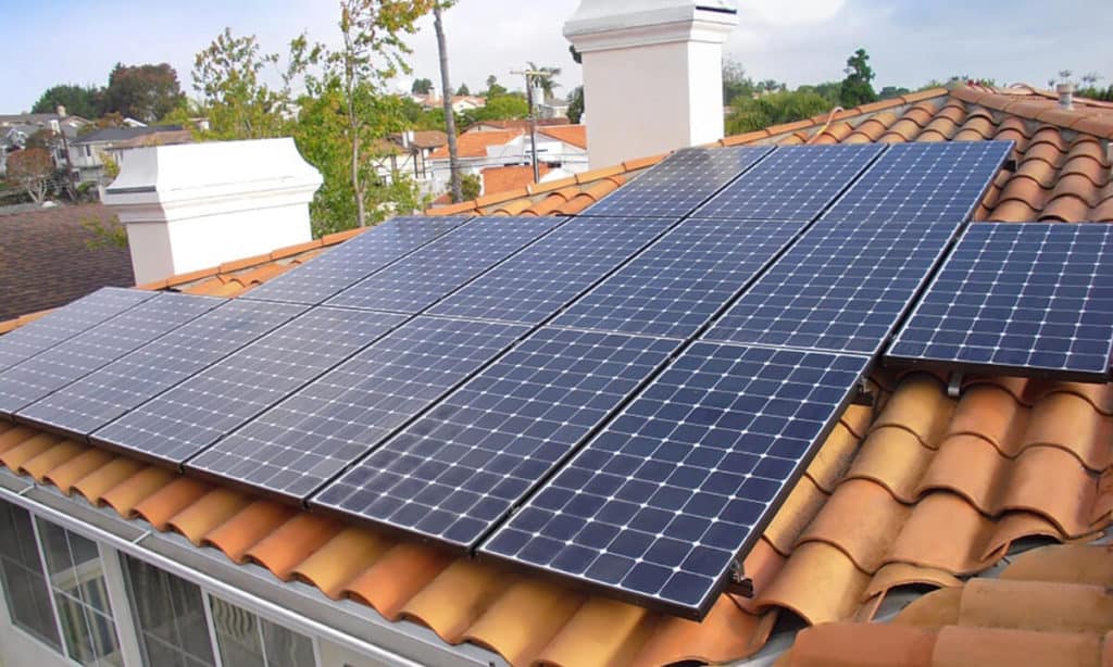 solar-panel-in-illinois-2023-cost-companies-installation-tips